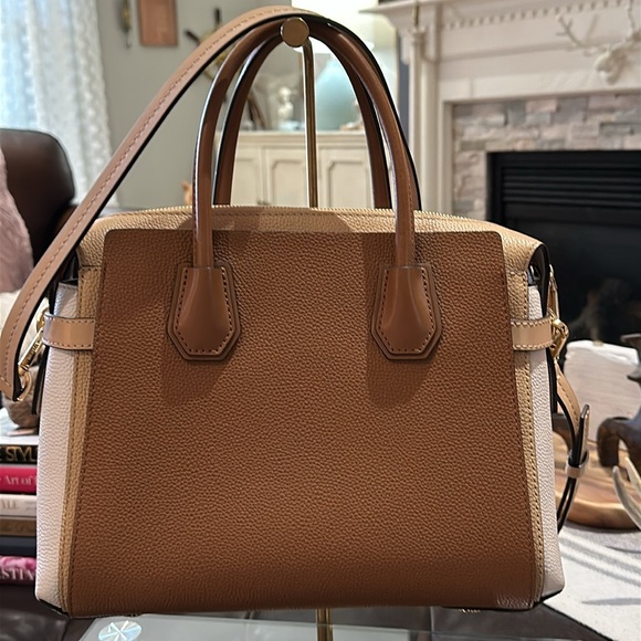 Authentic Michael Kors Mercer Tri-Color Pebbled Leather Satchel, PRISTINE! - Picture 2 of 16